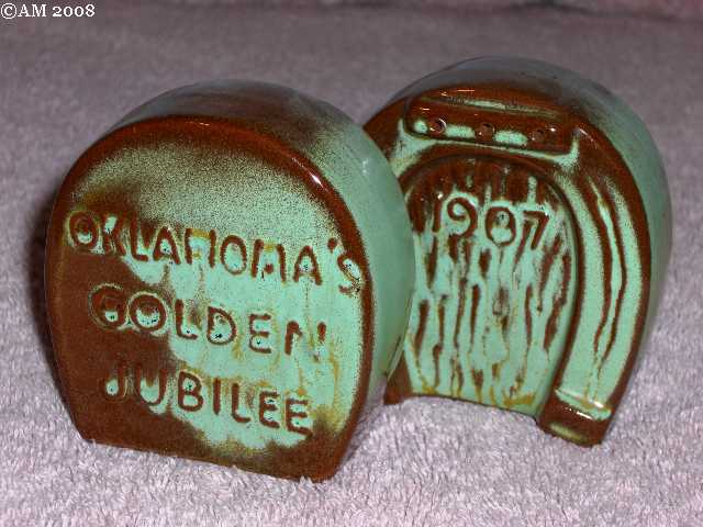 1957 Celebration Horseshoes glazed prairie green